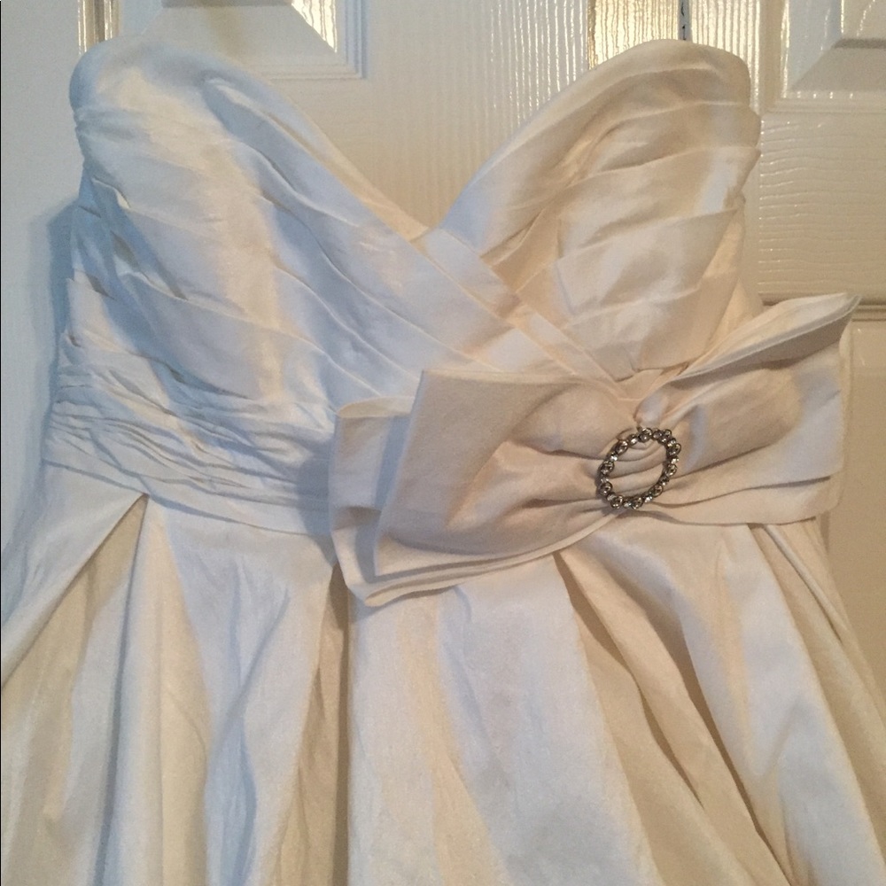 Galindo wedding dress